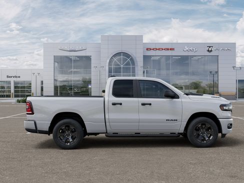 New 2026 RAM 1500 Express AWD/4WD image 21