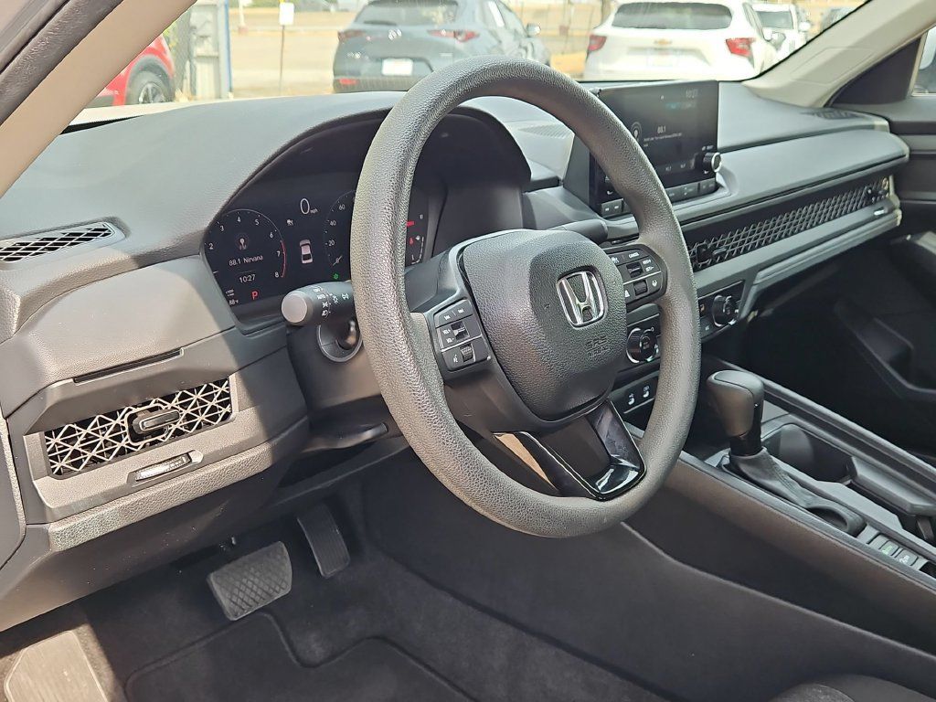 Used 2025 Honda Accord LX image 15
