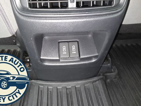 Used 2019 Honda CR-V EX image 32