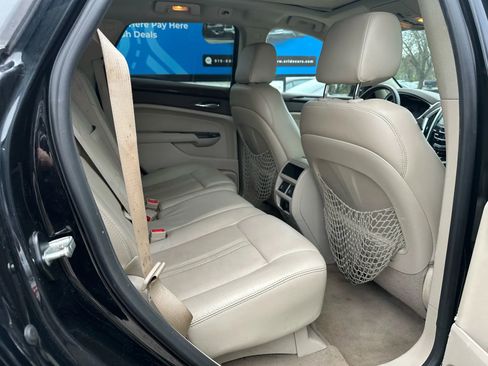 Used 2016 Cadillac SRX Luxury image 16