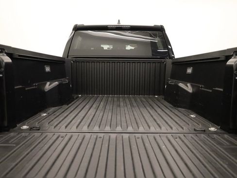 Certified 2025 Toyota Tacoma SR5 image 34