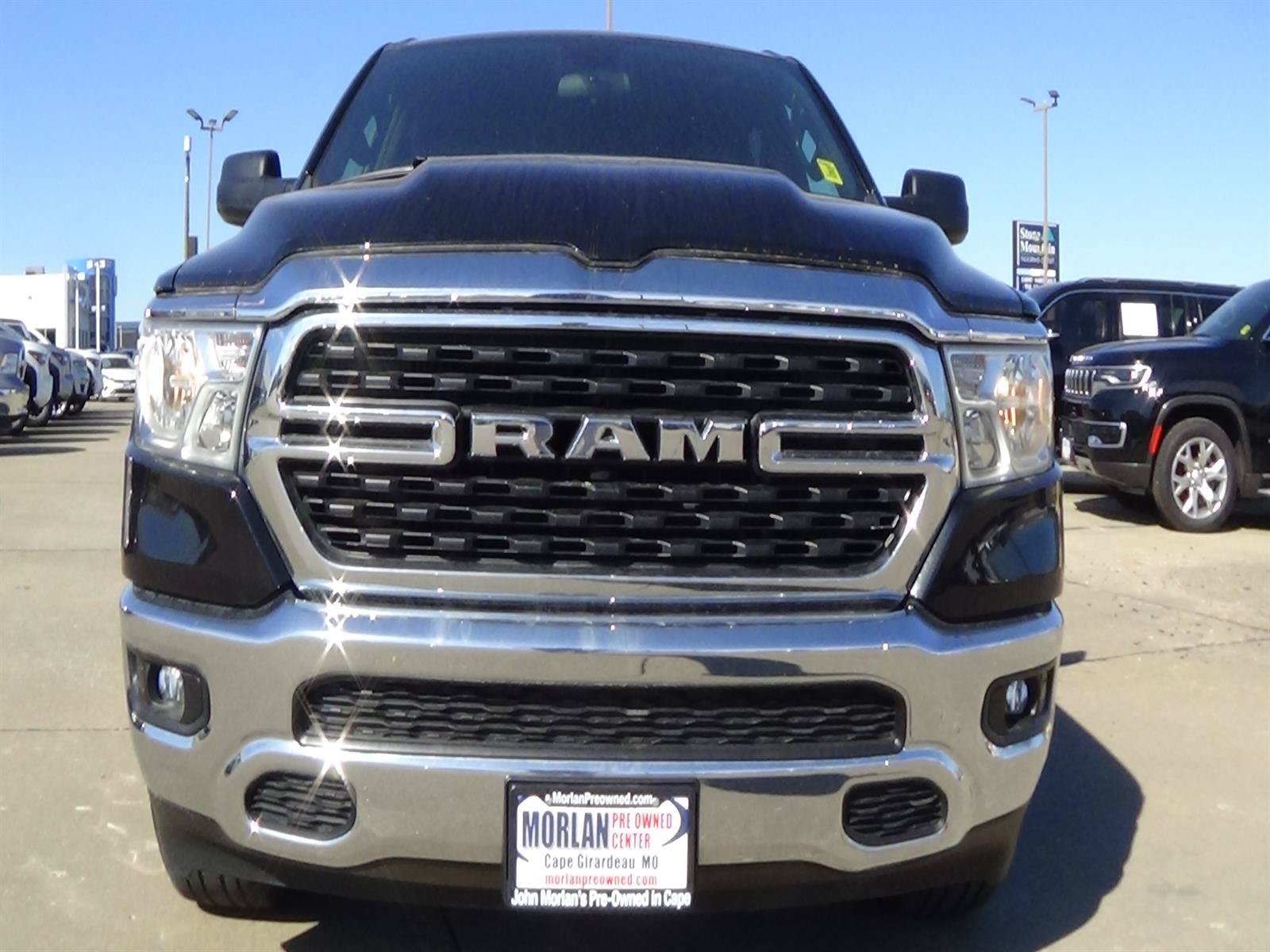 Used 2022 RAM 1500 Big Horn AWD/4WD image 3