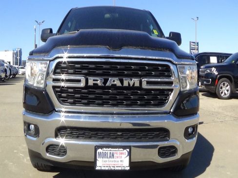 Certified 2022 RAM 1500 Big Horn AWD/4WD image 3