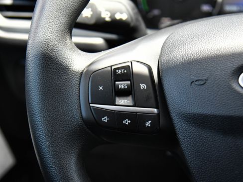 Used 2022 Ford Escape SE FWD image 32