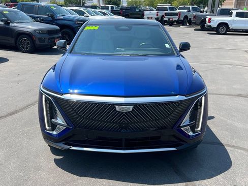 Used 2024 Cadillac Lyriq Luxury AWD/4WD image 4