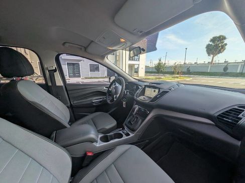 Used 2016 Ford Escape SE w/ Equipment Group 201A image 25