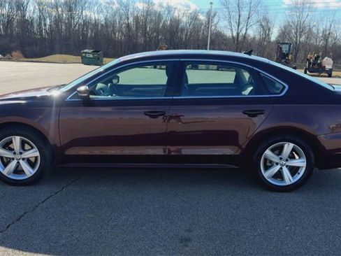 Used 2014 Volkswagen Passat 1.8T SE image 5