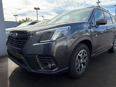Used 2023 Subaru Forester Premium AWD/4WD image 4