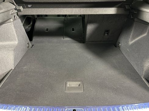 Used 2025 Audi Q3 2.0T Premium image 14