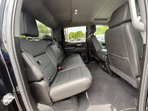 Used 2026 GMC Sierra 1500 SLT RWD image 32