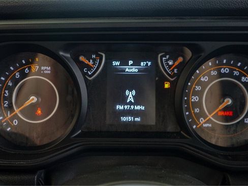 Used 2024 Jeep Gladiator Sport image 17