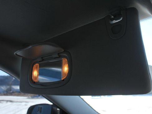 Used 2019 Jeep Cherokee Limited w/ Luxury Group image 26