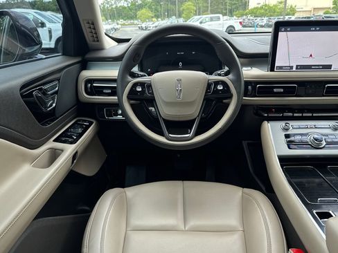 Certified 2023 Lincoln Aviator AWD w/ Premium Package image 14