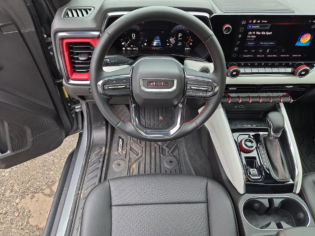 Used 2026 GMC Canyon AT4X AWD/4WD image 3