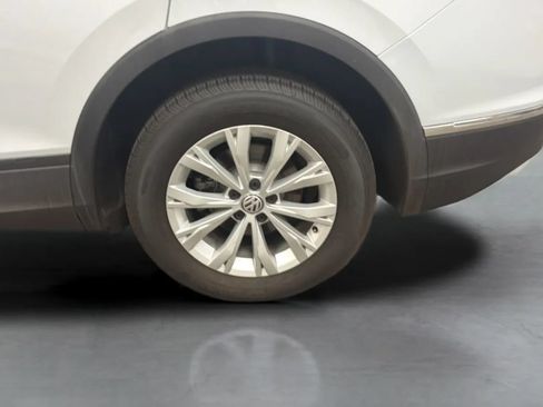 Used 2018 Volkswagen Tiguan S FWD image 26
