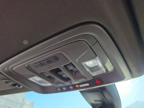 Used 2021 GMC Sierra 3500 Denali w/ Denali Ultimate Package AWD/4WD image 28