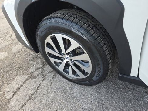 Used 2024 Subaru Outback Premium image 15