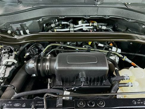 Used 2023 Ford Explorer ST-Line w/ Class IV Trailer Tow Package image 31