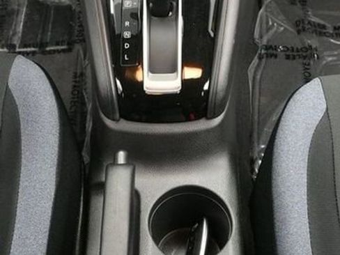 Used 2025 Nissan Versa SV w/ Trunk Package image 22