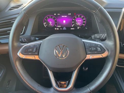 Certified 2025 Volkswagen Atlas Cross Sport SEL R-Line image 14