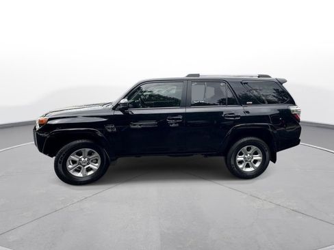 Used 2019 Toyota 4Runner SR5 RWD image 9