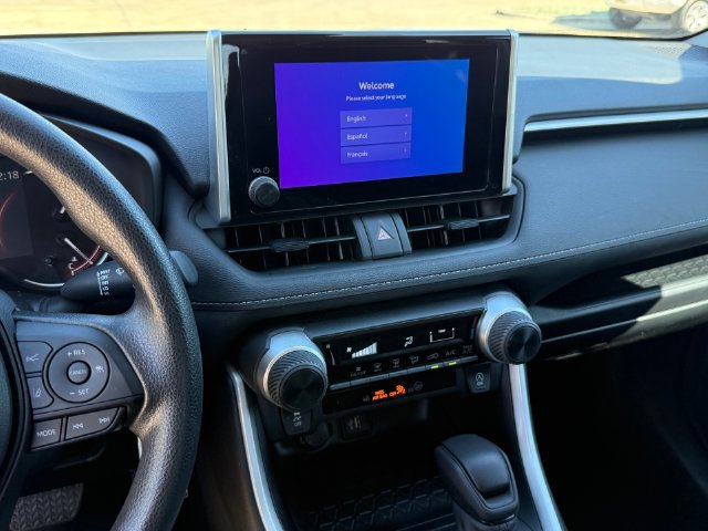 Used 2024 Toyota RAV4 LE FWD image 18