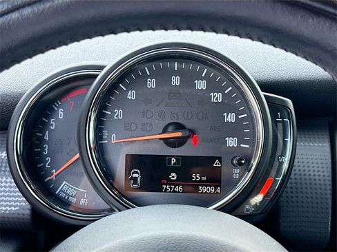 Used 2018 MINI Cooper Convertible image 13