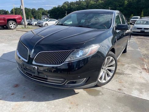 Used 2014 Lincoln MKS AWD w/ Equipment Group 101A image 3