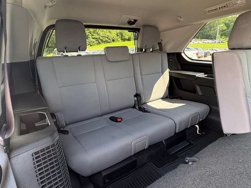 Used 2023 Toyota Sequoia SR5 AWD/4WD image 33