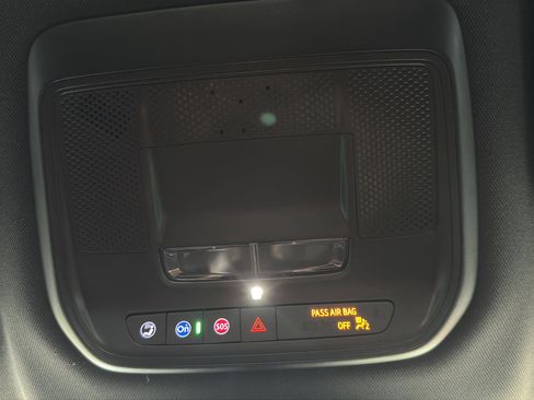 New 2026 Chevrolet Equinox EV RS image 17