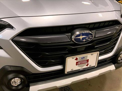 Certified 2025 Subaru Outback Limited image 32