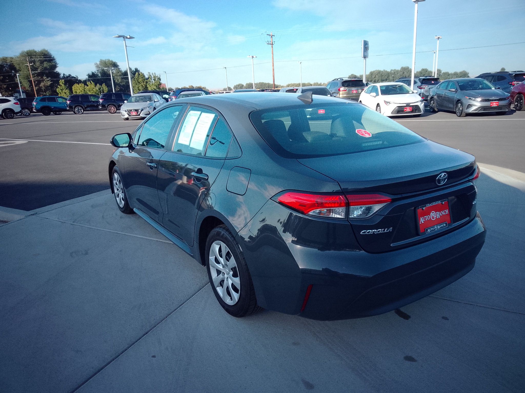 Used 2024 Toyota Corolla LE FWD image 5