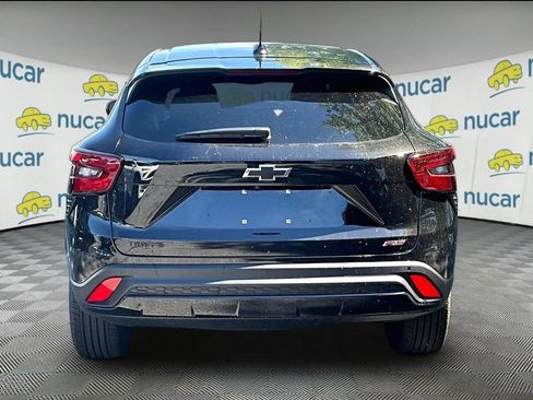 New 2026 Chevrolet Trax RS w/ Sunroof Package FWD image 6