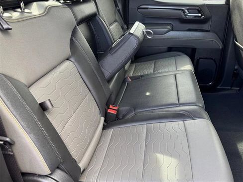 Used 2023 Chevrolet Silverado 1500 ZR2 w/ Technology Package AWD/4WD image 19