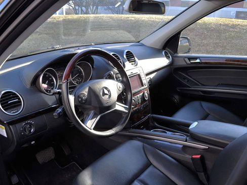Used 2010 Mercedes-Benz GL 450 4MATIC image 7