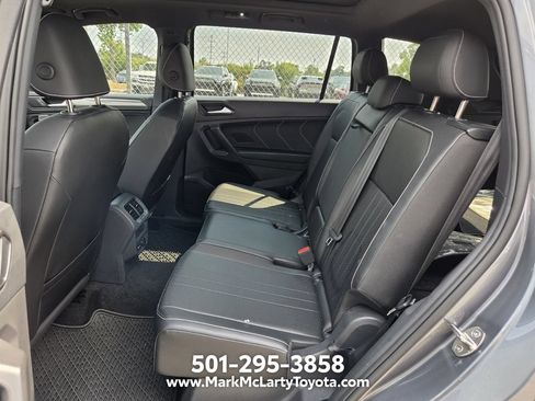 Used 2023 Volkswagen Tiguan SE R-Line FWD image 10