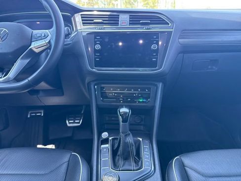 Used 2023 Volkswagen Tiguan SEL R-Line AWD/4WD image 19