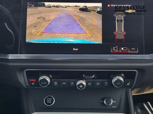 Used 2023 Audi Q3 2.0T Premium image 19