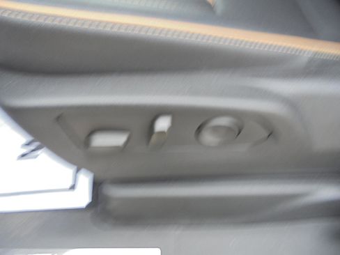 Used 2023 GMC Yukon AT4 w/ LPO, Floor Liner Package image 20