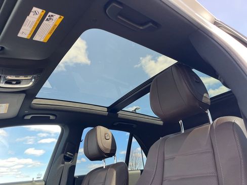 Used 2023 Mercedes-Benz GLE 350 4MATIC image 24