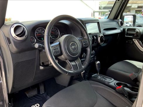 Used 2016 Jeep Wrangler Unlimited Sahara w/ Max Tow Package image 3