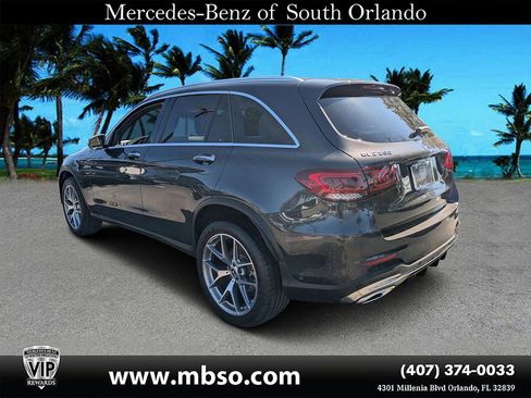 Certified 2022 Mercedes-Benz GLC 300 4MATIC w/ AMG Line image 18