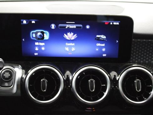 Certified 2026 Mercedes-Benz GLB 250 4MATIC image 27