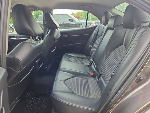 Used 2022 Toyota Camry SE FWD image 15