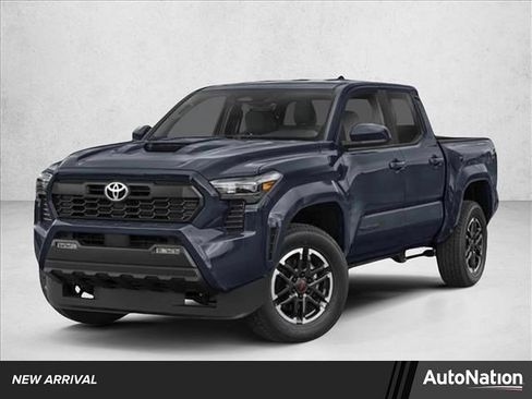 Certified 2025 Toyota Tacoma TRD Sport image 1