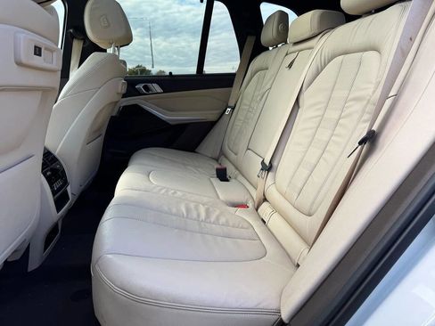 Used 2019 BMW X5 xDrive40i w/ Convenience Package image 14