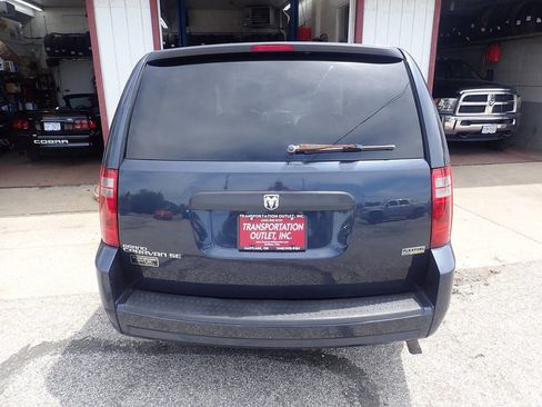 Used 2008 Dodge Grand Caravan SE FWD image 22