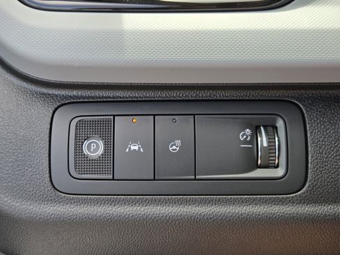 New 2027 Chevrolet Bolt LT w/ Comfort Package FWD image 12