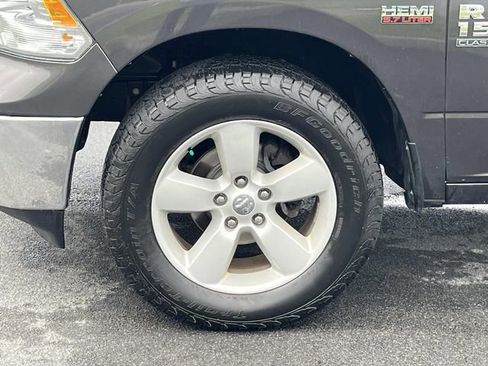 Used 2023 RAM 1500 Classic SLT AWD/4WD image 12