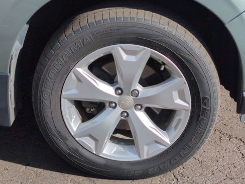 Used 2014 Subaru Forester 2.5i Limited w/ Popular Package #2 image 9